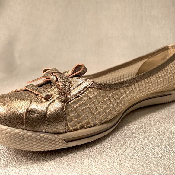 Stuart Weitzman gold & cream leather sneakers Mojave loafers obsessorize sole - Picture 15 of 15